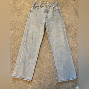 Levis Light Wash Ribcage Ankle Straight Jean Size 25